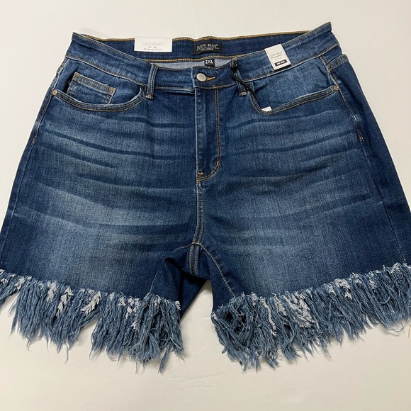 Judy Blue Womens Medium Wash Mid Rise Long Fray Hem Shorts Size 2X - Picture 2 of 10